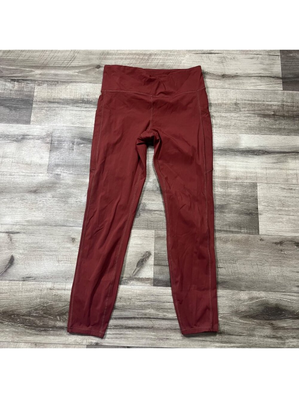 Vuori Athletic Mid Rise 7/8 Stride Legging Yoga Pants Maroon Women’s Size M